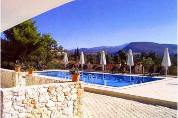 Grèce Privát Tolo, Extérieur